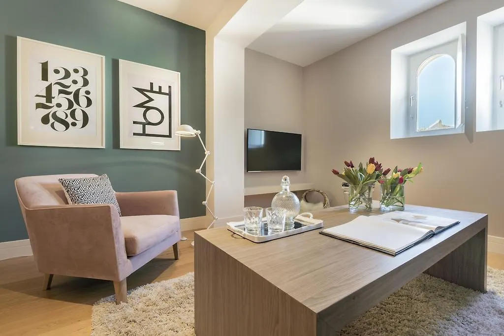 Home Club Calle Nueva Lofts Malaga Spain