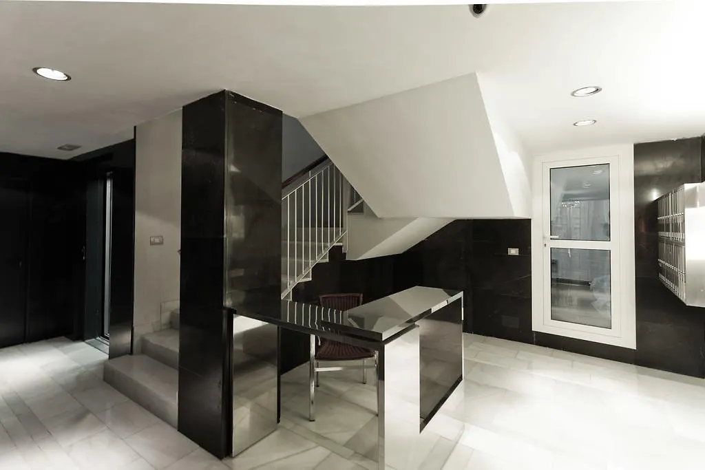 Home Club Calle Nueva Lofts Malaga
